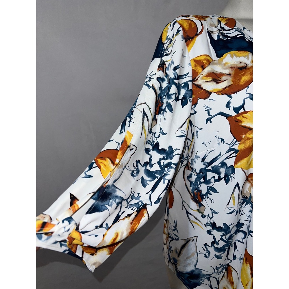 Chicos Womens Size 3 XLarge Floral Split Neck 3/4 Sleeve Blouse White Gold Navy - Picture 3 of 9